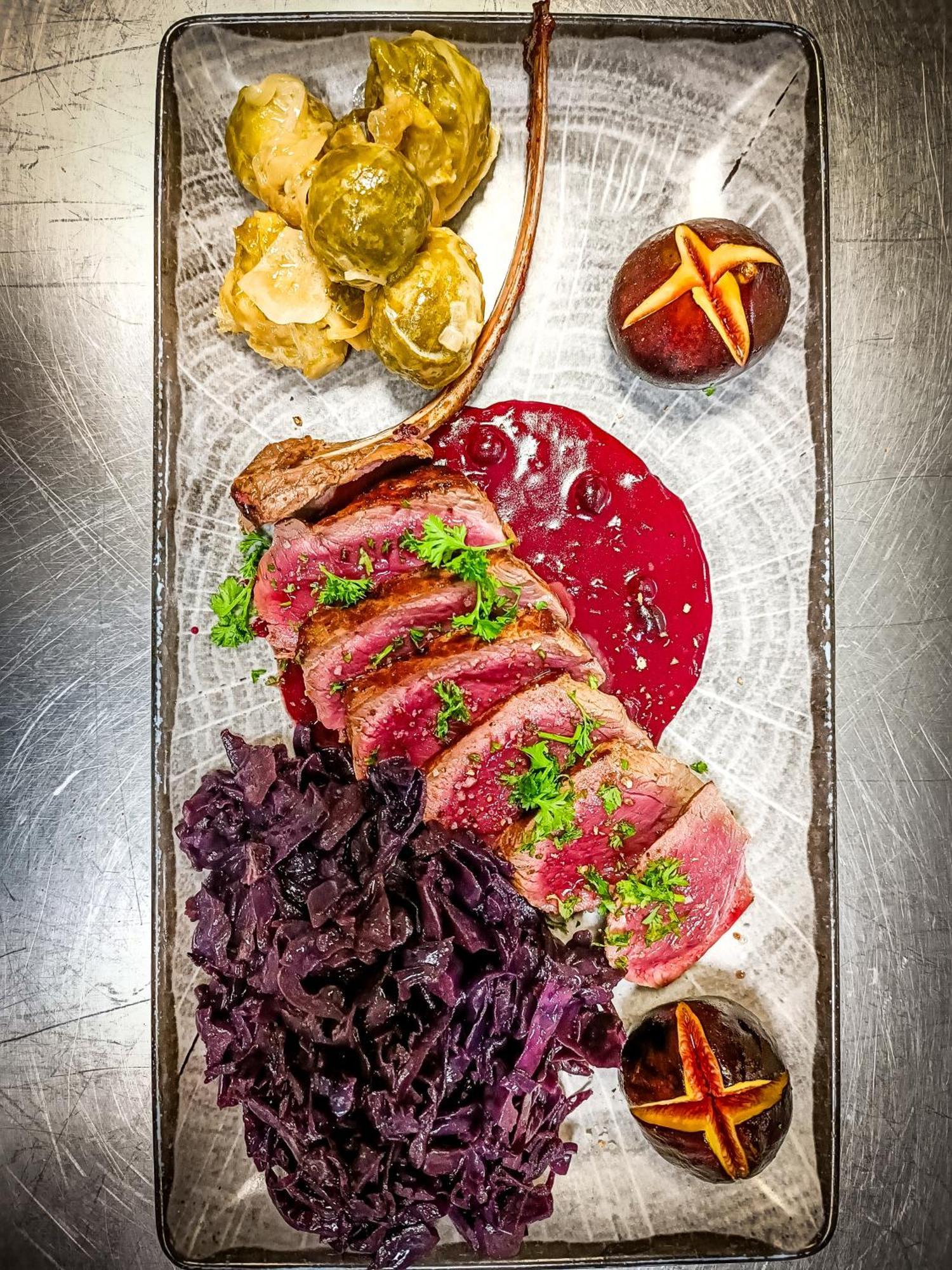 Auberge Du Chateau De Joux La Cluse-et-Mijoux ภายนอก รูปภาพ
