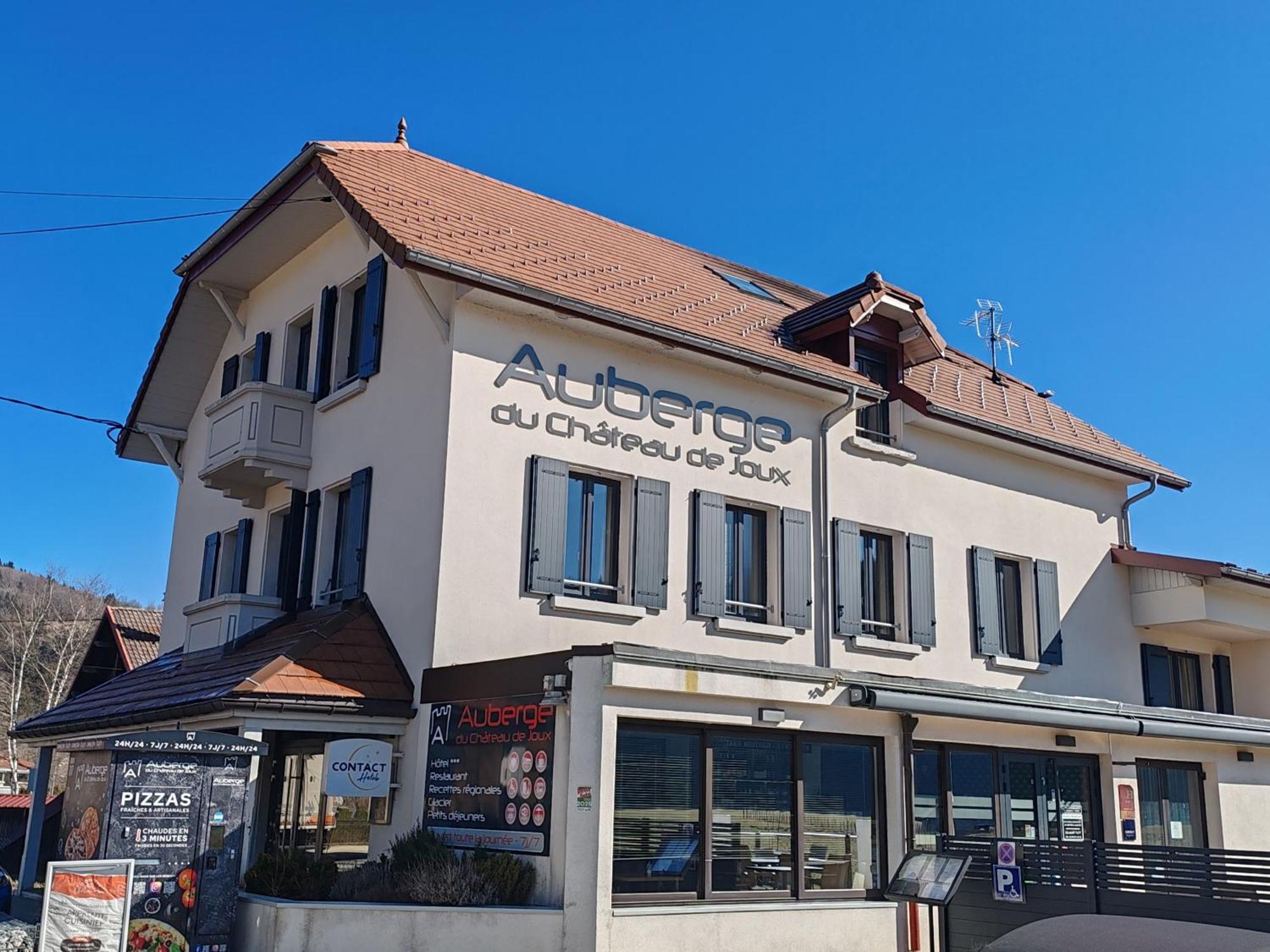 Auberge Du Chateau De Joux La Cluse-et-Mijoux ภายนอก รูปภาพ